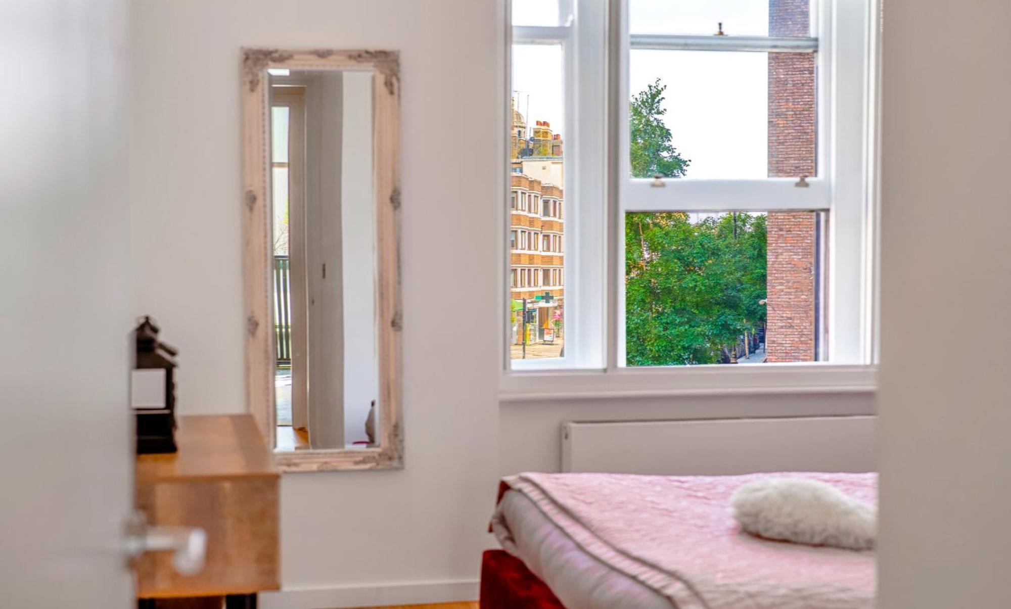 Designer Victorian Flat With Large Terrace Apartment ลอนดอน ภายนอก รูปภาพ