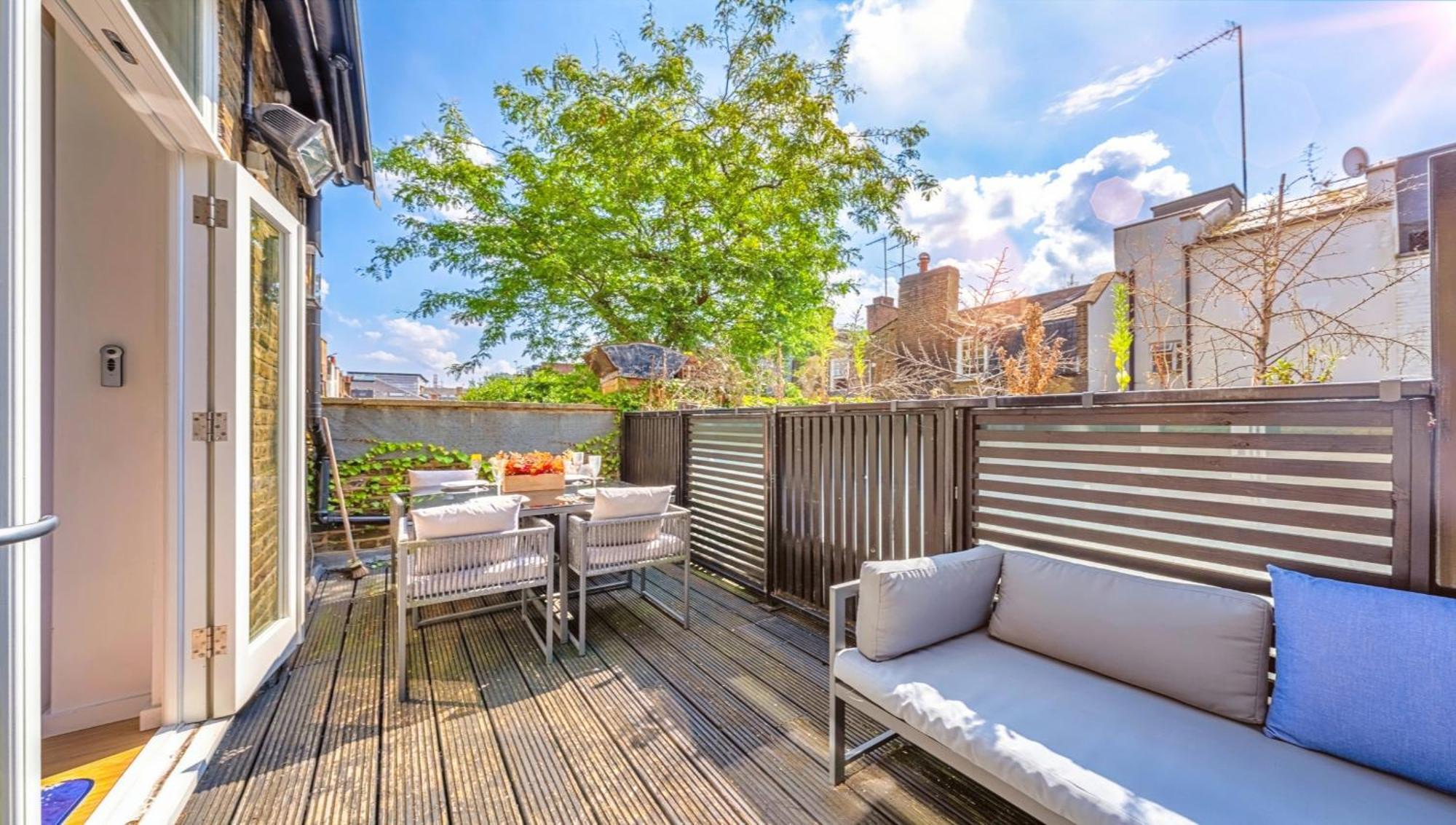 Designer Victorian Flat With Large Terrace Apartment ลอนดอน ภายนอก รูปภาพ