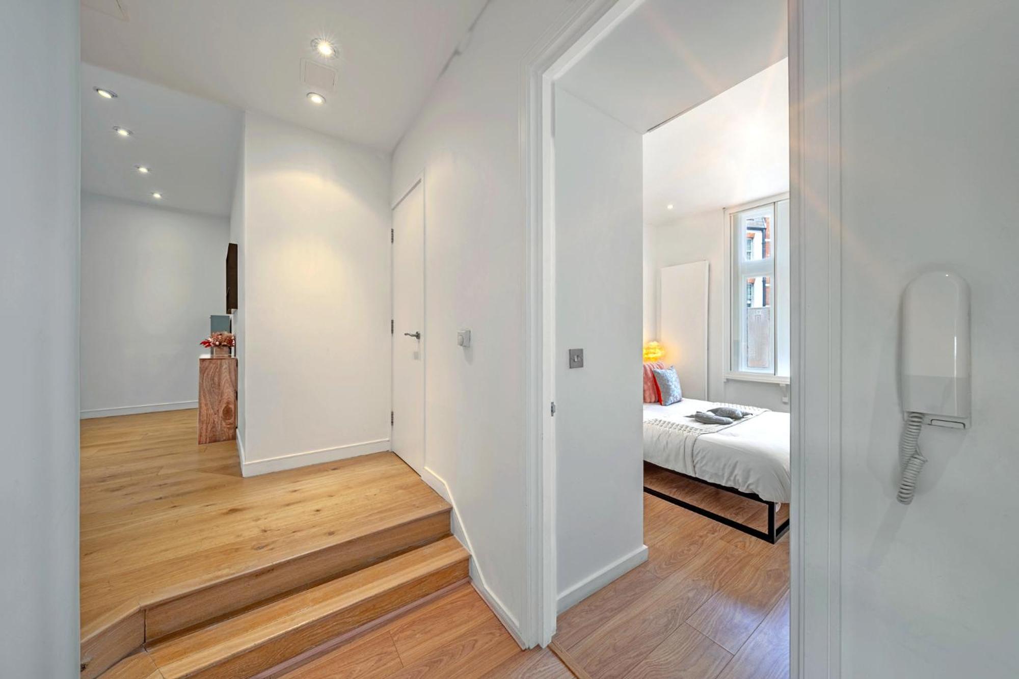 Designer Victorian Flat With Large Terrace Apartment ลอนดอน ภายนอก รูปภาพ