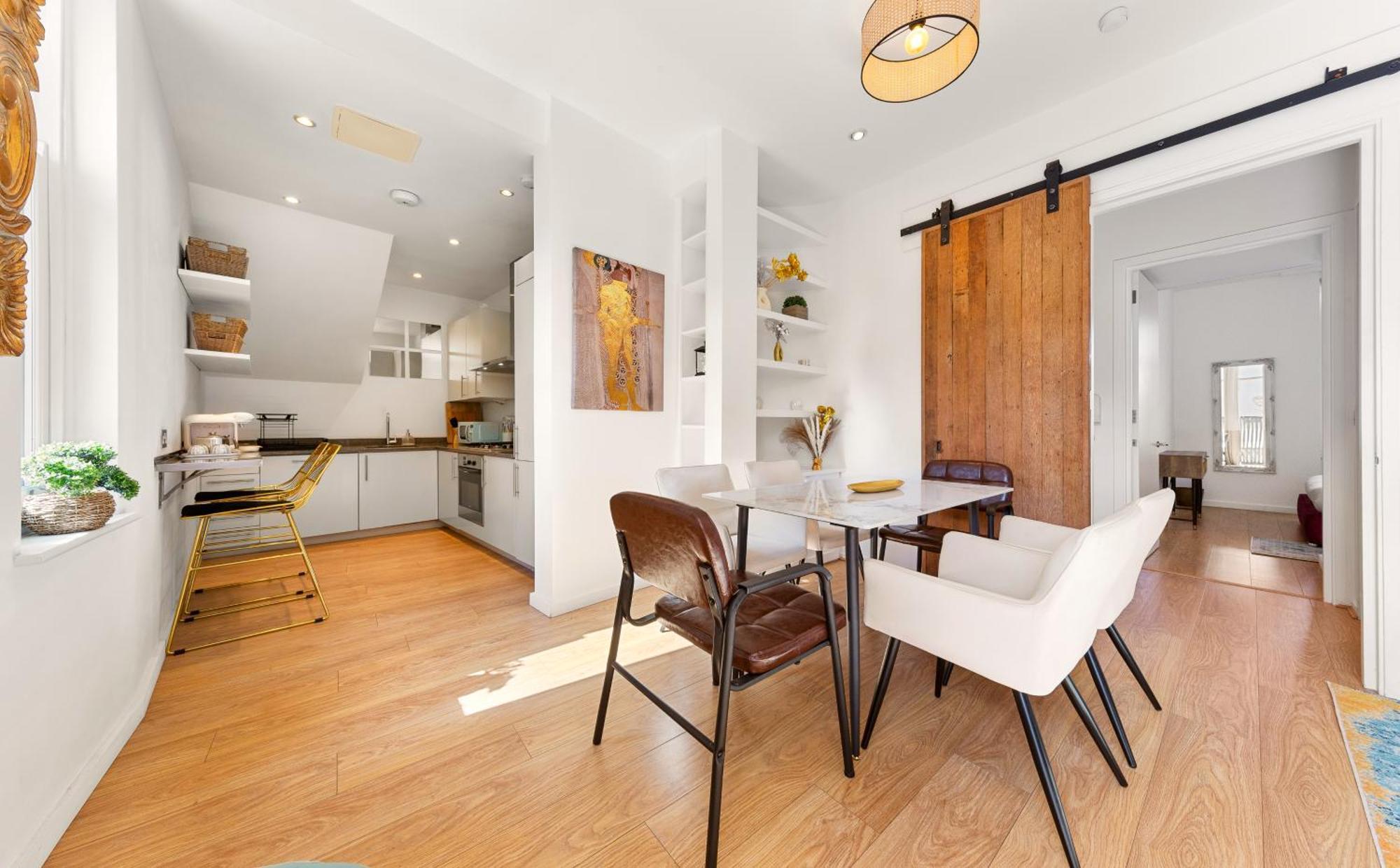 Designer Victorian Flat With Large Terrace Apartment ลอนดอน ภายนอก รูปภาพ